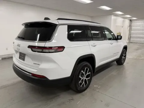 More photos of 2025 Jeep Grand Cherokee L Limited at Woody Folsom CDJR of Baxley, GA