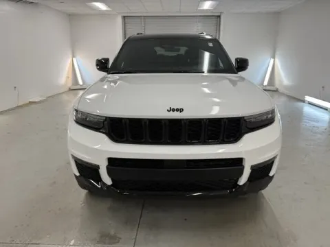 Photos of 2025 Jeep Grand Cherokee L Limited for sale in Baxley, GA at Woody Folsom CDJR of Baxley