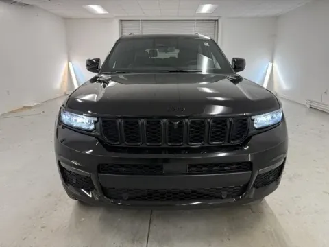 Photos of 2025 Jeep Grand Cherokee L Limited for sale in Baxley, GA at Woody Folsom CDJR of Baxley