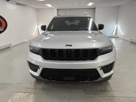 Photos of 2025 Jeep Grand Cherokee Limited for sale in Baxley, GA at Woody Folsom CDJR of Baxley