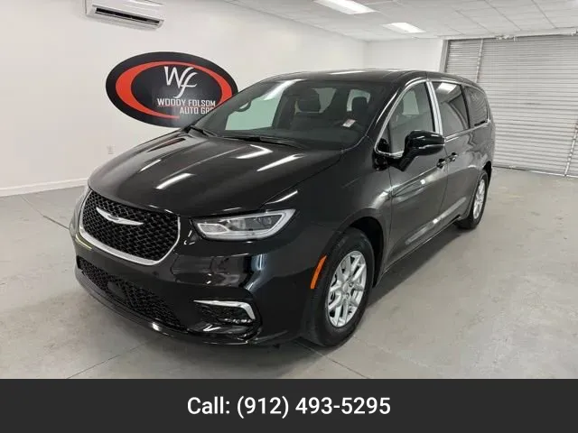 Black 2026 Chrysler Pacifica Select for sale in Baxley, GA