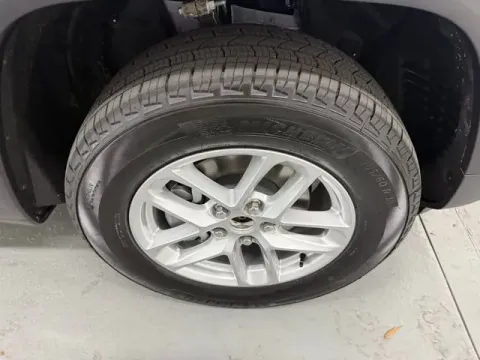 More photos of 2026 Jeep Grand Cherokee Laredo X at Woody Folsom CDJR of Baxley, GA