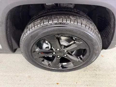 More photos of 2026 Jeep Grand Cherokee Limited at Woody Folsom CDJR of Baxley, GA