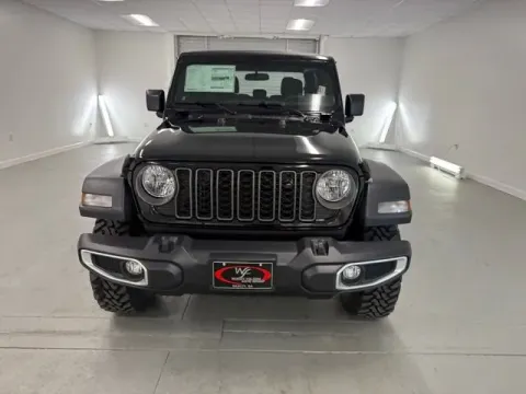 Photos of 2026 Jeep Gladiator Sport for sale in Baxley, GA at Woody Folsom CDJR of Baxley