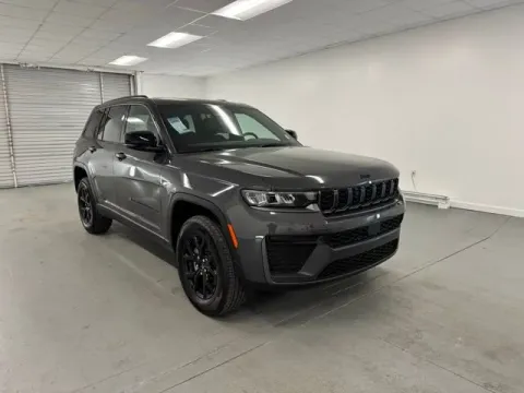 Another view of 2026 Jeep Grand Cherokee Laredo Altitude for sale in Baxley, GA at Woody Folsom CDJR of Baxley
