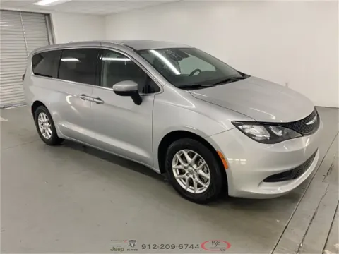 More photos of 2023 Chrysler Voyager LX at Woody Folsom CDJR of Baxley, GA