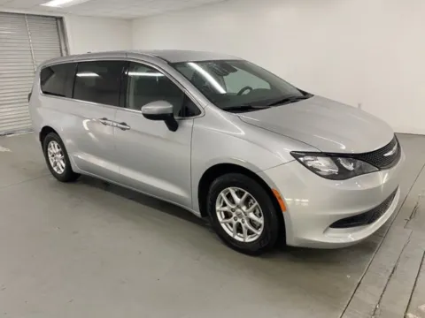 More photos of 2023 Chrysler Voyager LX at Woody Folsom CDJR of Baxley, GA