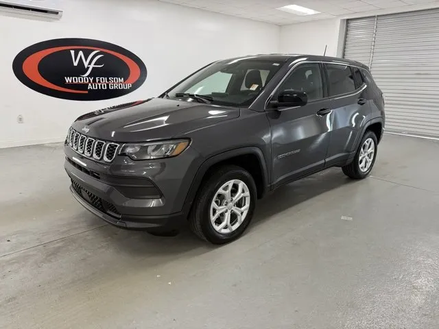 Gray 2024 Jeep Compass Sport for sale in Baxley, GA