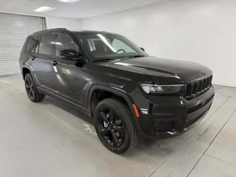 Another view of 2025 Jeep Grand Cherokee L Altitude X for sale in Baxley, GA at Woody Folsom CDJR of Baxley