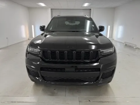 Photos of 2025 Jeep Grand Cherokee L Altitude X for sale in Baxley, GA at Woody Folsom CDJR of Baxley