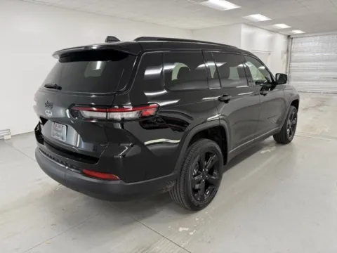 More photos of 2025 Jeep Grand Cherokee L Altitude X at Woody Folsom CDJR of Baxley, GA
