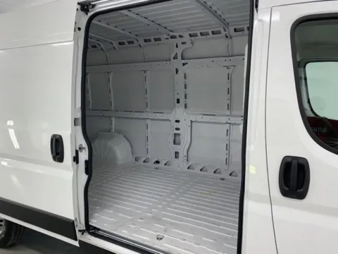 More photos of 2024 Ram ProMaster Cargo Van Tradesman at Woody Folsom CDJR of Baxley, GA