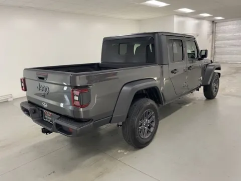More photos of 2025 Jeep Gladiator Sport S at Woody Folsom CDJR of Baxley, GA