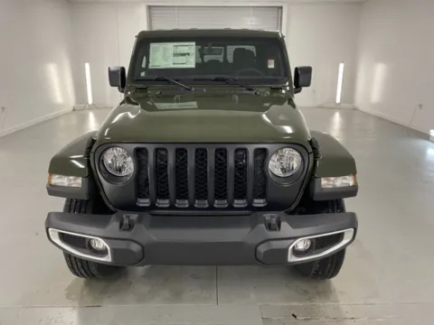 Photos of 2023 Jeep Gladiator Sport S for sale in Baxley, GA at Woody Folsom CDJR of Baxley