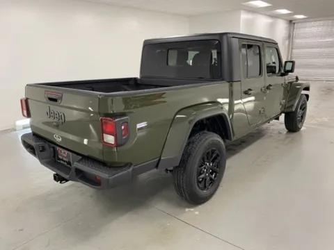 More photos of 2023 Jeep Gladiator Sport S at Woody Folsom CDJR of Baxley, GA