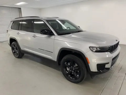 Another view of 2025 Jeep Grand Cherokee L Altitude X for sale in Baxley, GA at Woody Folsom CDJR of Baxley