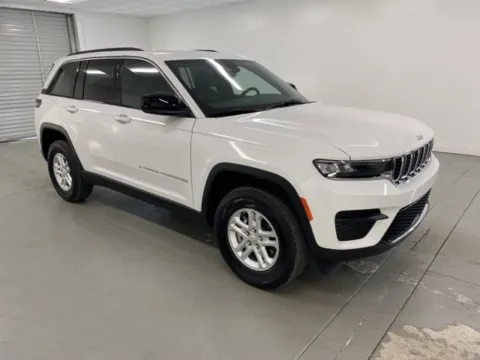 Another view of 2025 Jeep Grand Cherokee for sale in Baxley, GA at Woody Folsom CDJR of Baxley