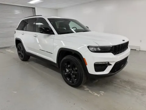 Another view of 2025 Jeep Grand Cherokee Limited for sale in Baxley, GA at Woody Folsom CDJR of Baxley