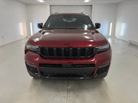 Photos of 2025 Jeep Grand Cherokee L Limited for sale in Baxley, GA at Woody Folsom CDJR of Baxley