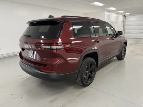 More photos of 2025 Jeep Grand Cherokee L Limited at Woody Folsom CDJR of Baxley, GA