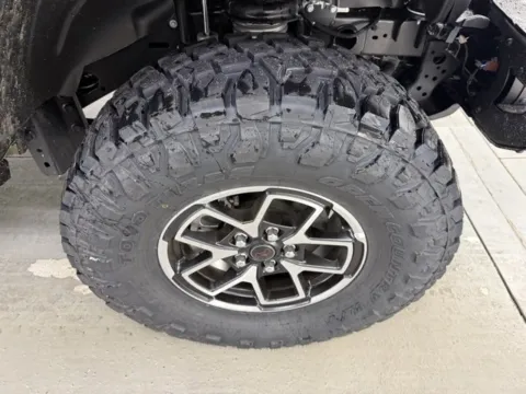 More photos of 2025 Jeep Gladiator Rubicon X at Woody Folsom CDJR of Baxley, GA