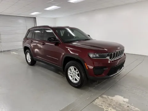 Another view of 2025 Jeep Grand Cherokee Laredo for sale in Baxley, GA at Woody Folsom CDJR of Baxley