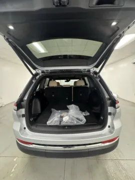 More photos of 2025 Jeep Grand Cherokee Limited at Woody Folsom CDJR of Baxley, GA