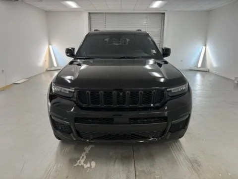 Photos of 2025 Jeep Grand Cherokee L Limited for sale in Baxley, GA at Woody Folsom CDJR of Baxley