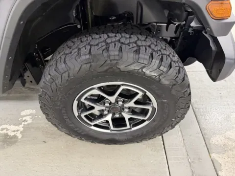 More photos of 2025 Jeep Wrangler Rubicon at Woody Folsom CDJR of Baxley, GA