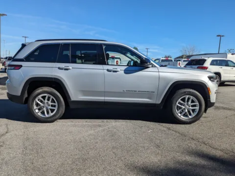 Another view of 2025 Jeep Grand Cherokee for sale in Baxley, GA at Woody Folsom CDJR of Baxley