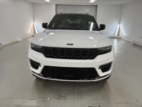 Photos of 2025 Jeep Grand Cherokee Summit Reserve for sale in Baxley, GA at Woody Folsom CDJR of Baxley
