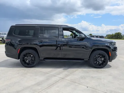 Another view of 2025 Jeep Wagoneer Series II Carbide for sale in Baxley, GA at Woody Folsom CDJR of Baxley