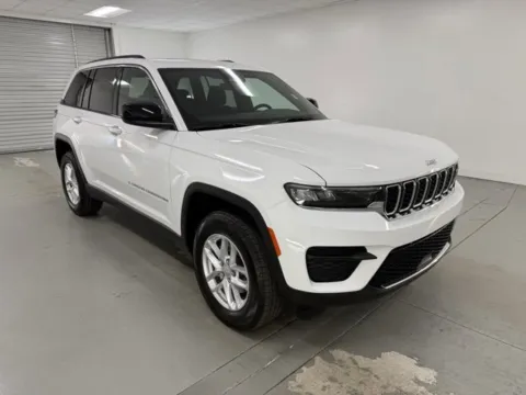 Another view of 2025 Jeep Grand Cherokee Laredo X for sale in Baxley, GA at Woody Folsom CDJR of Baxley