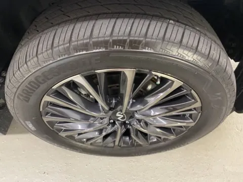 More photos of 2025 INFINITI QX80 AUTOGRAPH at Woody Folsom CDJR of Baxley, GA