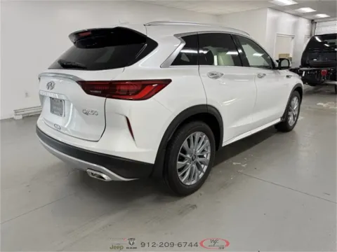 More photos of 2024 INFINITI QX50 LUXE at Woody Folsom CDJR of Baxley, GA