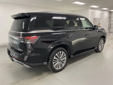 More photos of 2025 INFINITI QX80 SENSORY at Woody Folsom CDJR of Baxley, GA