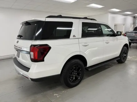 More photos of 2022 Ford Expedition Timberline at Woody Folsom CDJR of Baxley, GA