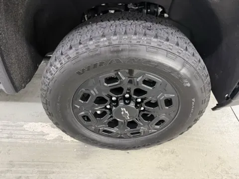 More photos of 2024 Chevrolet Silverado 2500HD LT at Woody Folsom CDJR of Baxley, GA