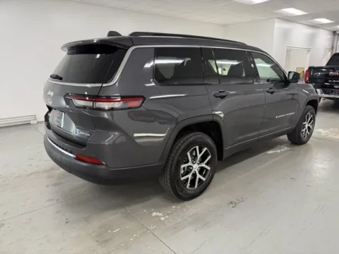 More photos of 2025 Jeep Grand Cherokee L Limited at Woody Folsom CDJR of Baxley, GA