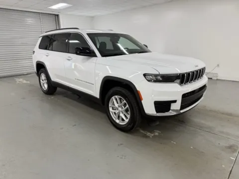 Another view of 2025 Jeep Grand Cherokee L Laredo for sale in Baxley, GA at Woody Folsom CDJR of Baxley