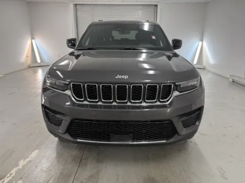 Photos of 2025 Jeep Grand Cherokee Laredo X for sale in Baxley, GA at Woody Folsom CDJR of Baxley