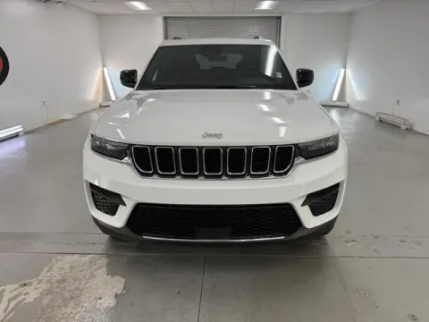 Photos of 2025 Jeep Grand Cherokee Laredo X for sale in Baxley, GA at Woody Folsom CDJR of Baxley