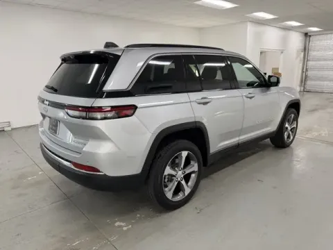 More photos of 2025 Jeep Grand Cherokee Limited at Woody Folsom CDJR of Baxley, GA