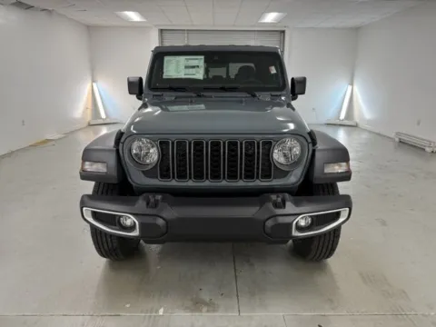 Photos of 2025 Jeep Gladiator Sport S for sale in Baxley, GA at Woody Folsom CDJR of Baxley
