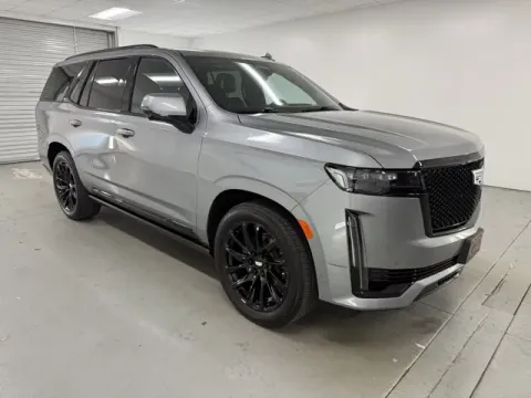 Another view of 2023 Cadillac Escalade 4WD Sport Platinum for sale in Baxley, GA at Woody Folsom CDJR of Baxley
