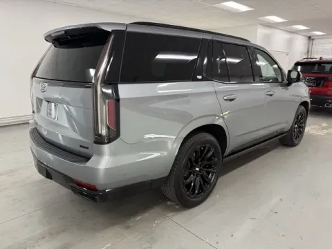 More photos of 2023 Cadillac Escalade 4WD Sport Platinum at Woody Folsom CDJR of Baxley, GA