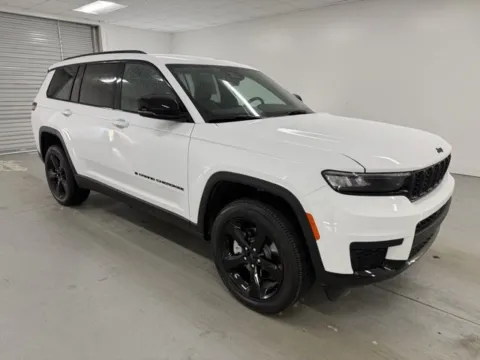 Another view of 2025 Jeep Grand Cherokee L Altitude for sale in Baxley, GA at Woody Folsom CDJR of Baxley