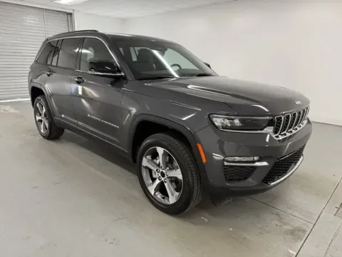 Another view of 2025 Jeep Grand Cherokee Limited for sale in Baxley, GA at Woody Folsom CDJR of Baxley