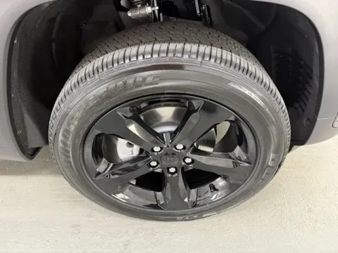 More photos of 2025 Jeep Grand Cherokee Altitude X at Woody Folsom CDJR of Baxley, GA