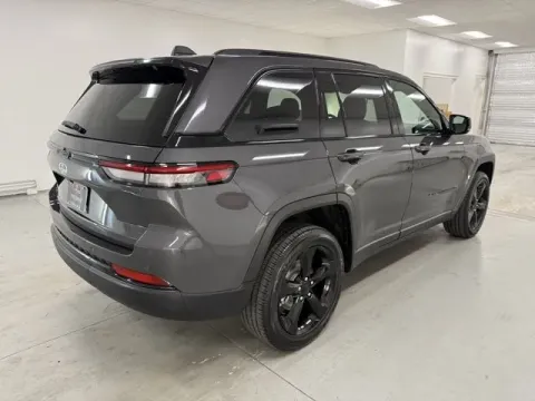 More photos of 2025 Jeep Grand Cherokee Altitude X at Woody Folsom CDJR of Baxley, GA